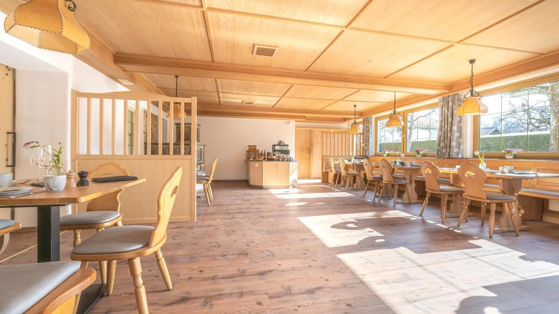 Pension Bergmoment Ferienwohnungen Und Zimmer Mit Fruehstueck Lenggries 0*,